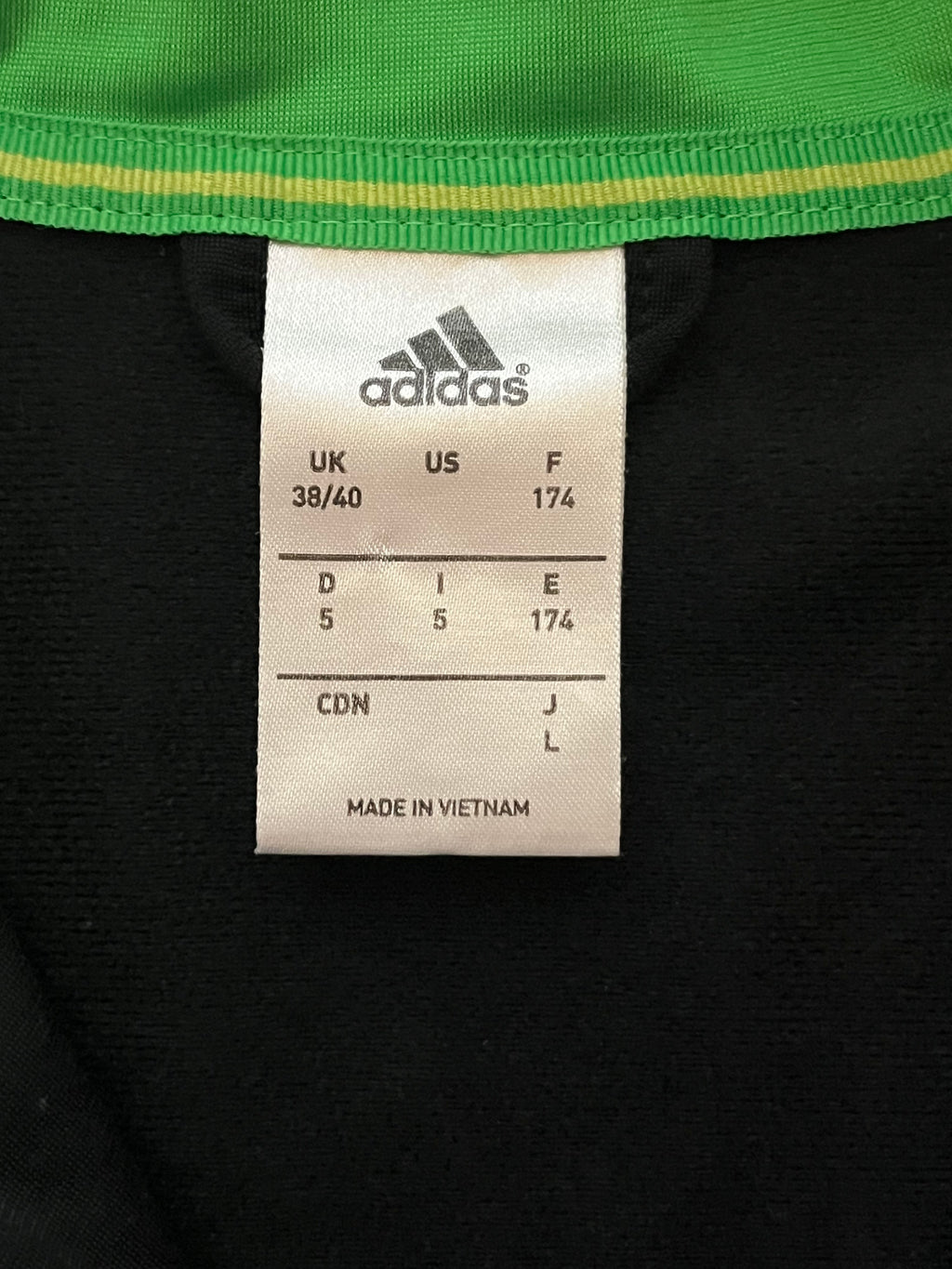 Adidas Trainingsjacke (S)