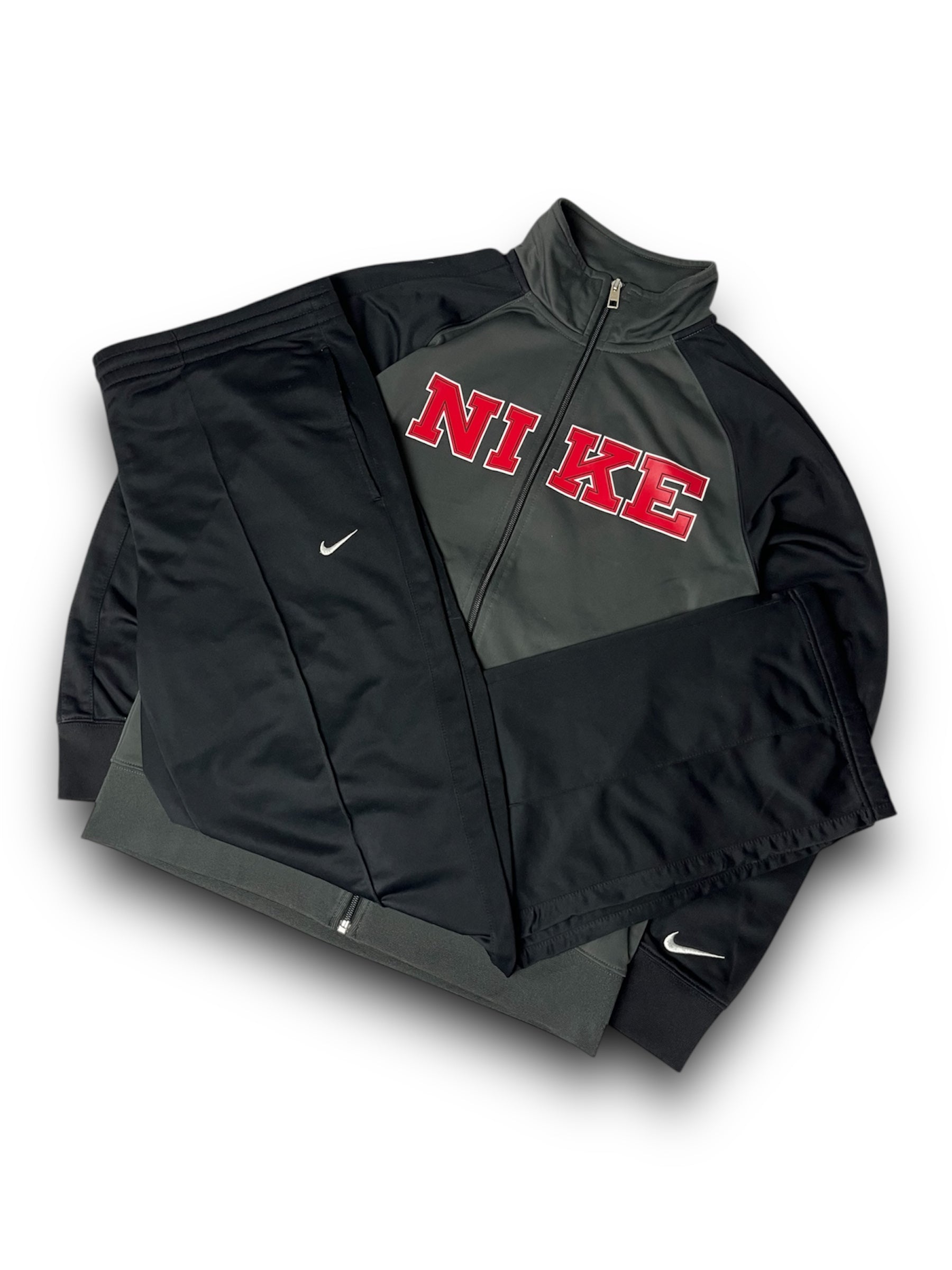 Nike Tracksuit (M)